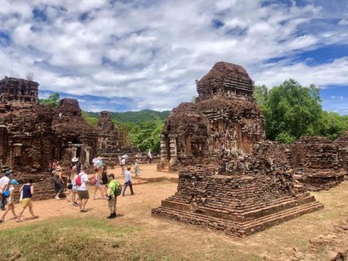 My son hoi an tour templi